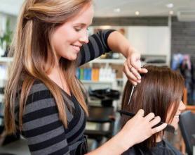 Hur man öppnar en skönhetssalong eller en frisör Är en skönhetssalongsverksamhet lönsam?